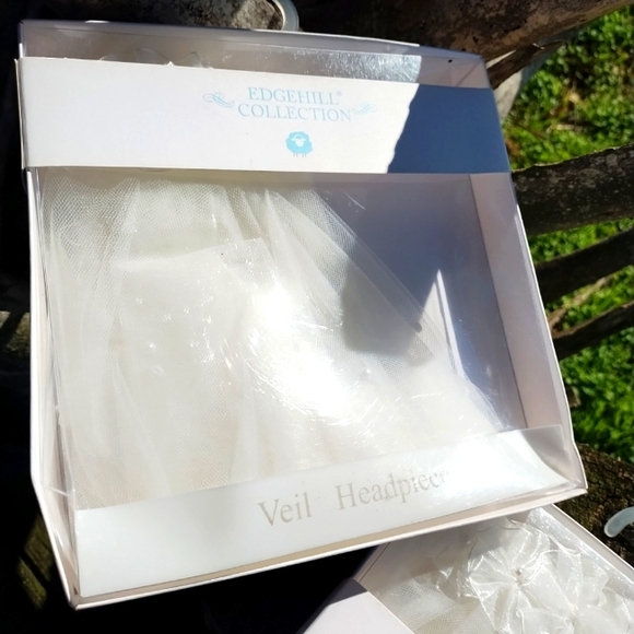 Edgehill Collection Accessories | Girls Veil - Two-Layer Pearl Detail Headpiece - Picture 10 of 12